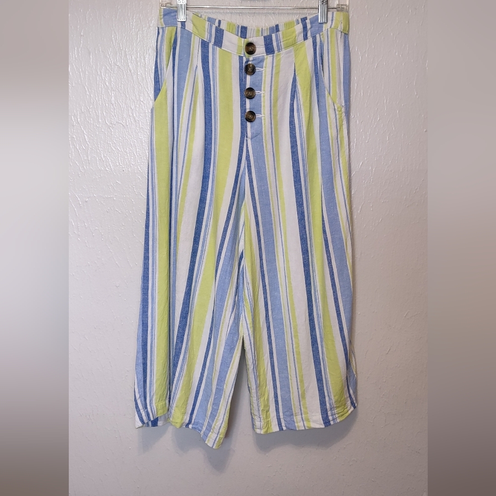 Striped Linen Blend‎ Women's Size Medium Capri Pants